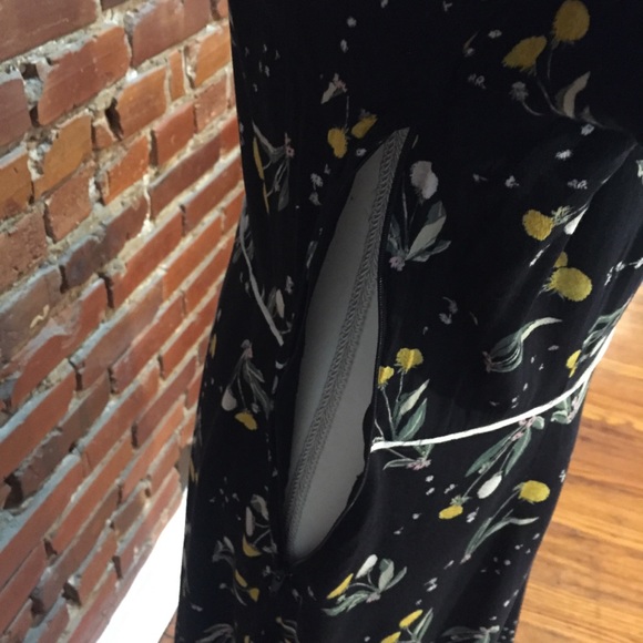 Dandelion print dress w/ pussy bow - Picture 8 of 9